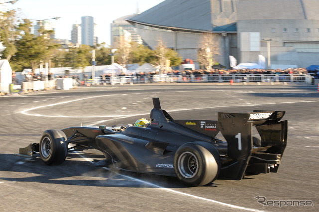 SF14デモラン(東京オートサロン14)