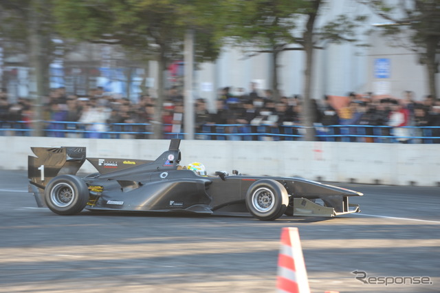 SF14デモラン(東京オートサロン14)