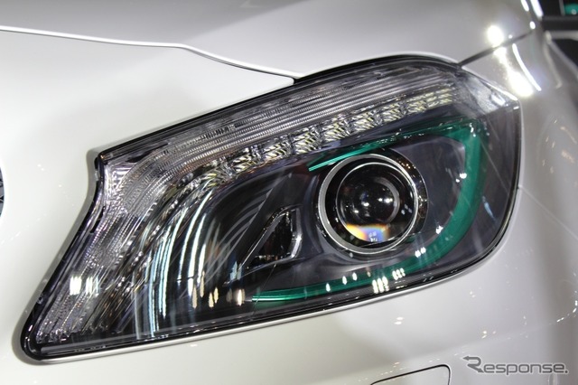 メルセデスベンツ・A 45 AMG 4MATIC PETRONAS Green Edition