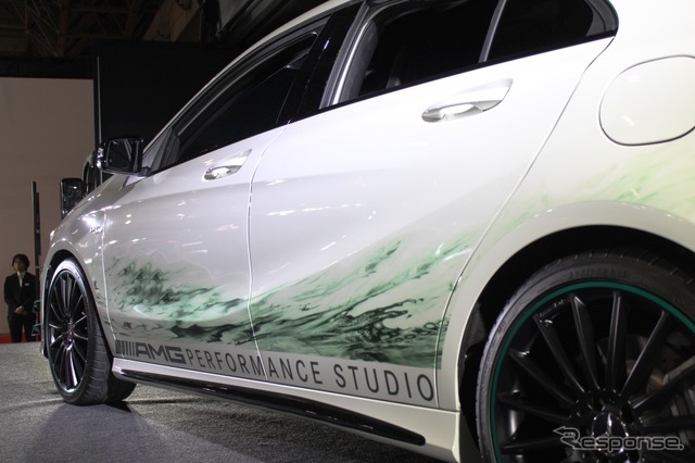 メルセデスベンツ・A 45 AMG 4MATIC PETRONAS Green Edition