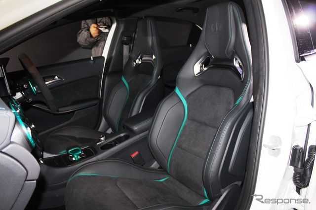 メルセデスベンツ・A 45 AMG 4MATIC PETRONAS Green Edition