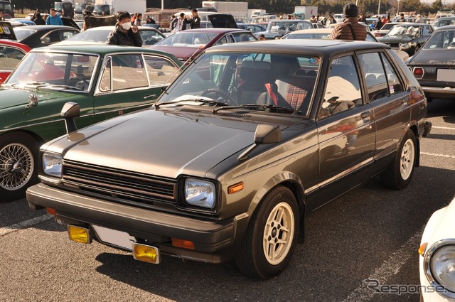 スターレット