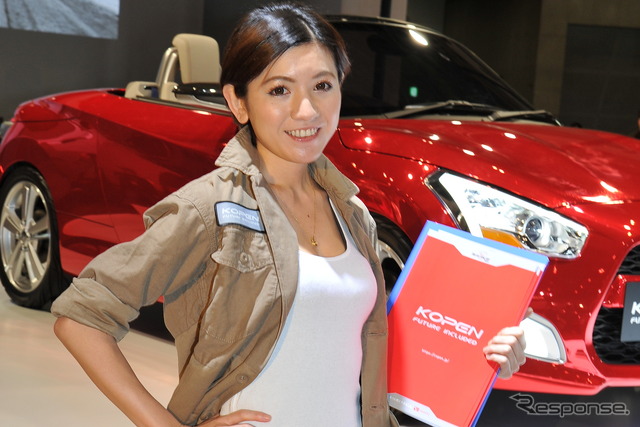 ダイハツブース コンパニオン(東京オートサロン14)