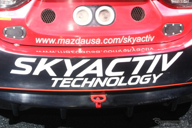グランダムGX マツダ 6 SKYACTIV-D レーシング(東京オートサロン14)