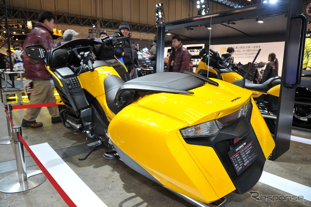 ホンダ ゴールドウイング F6B(東京オートサロン14)