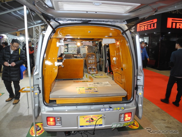 オートワンの軽キャンパー「給電くん」（東京オートサロン2014）