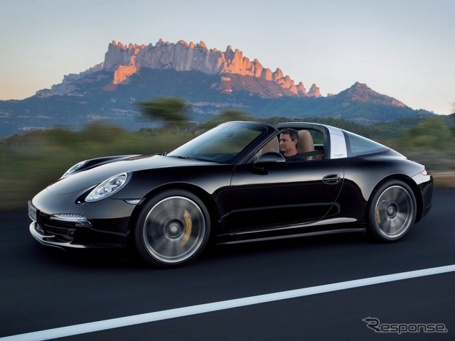 新型 ポルシェ 911 タルガ4S