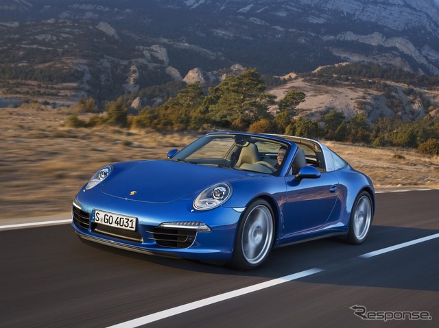 新型 ポルシェ 911 タルガ4