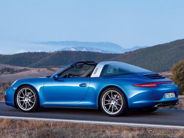 新型 ポルシェ 911 タルガ4
