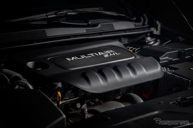 新型 クライスラー 200 の 200S