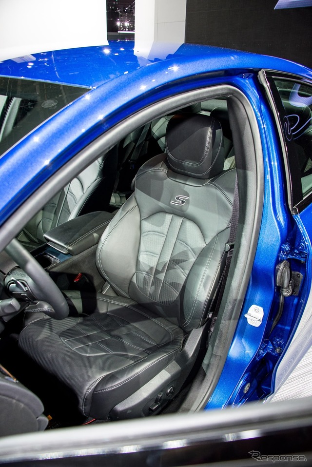 新型 クライスラー 200 の 200S