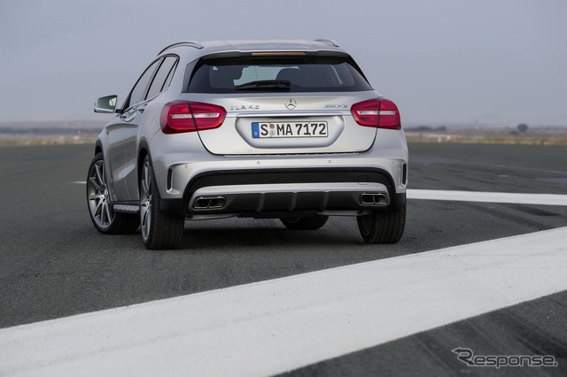 メルセデスベンツ GLA 45AMG