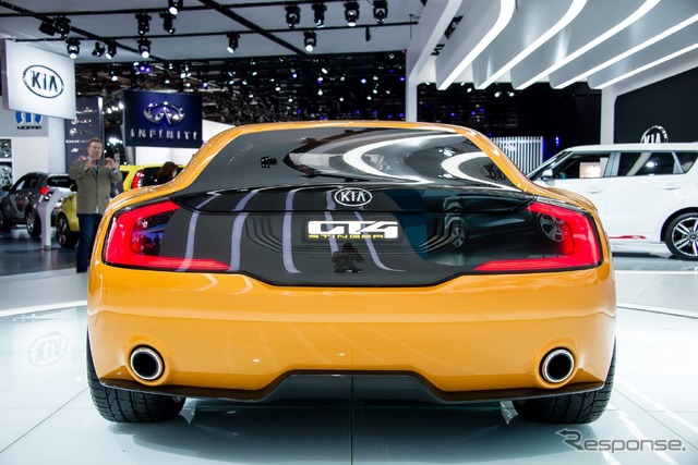キア GT4