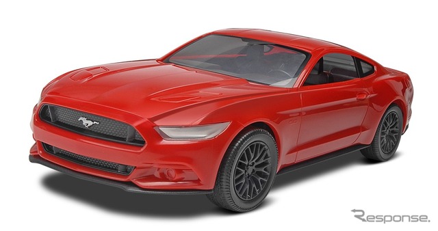 新型フォードマスタングのキットカー