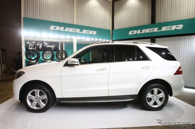 ブリヂストン DUELER H/L 850 装着の メルセデス ML350