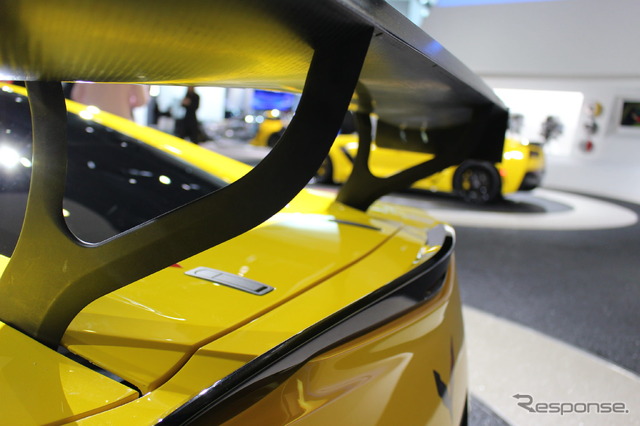 シボレー コルベット C7.R(デトロイトモーターショー14)