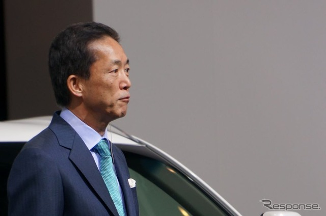 東京モーターショー2013、ホンダのプレスブリーフィングに登壇した峯川尚専務執行役員