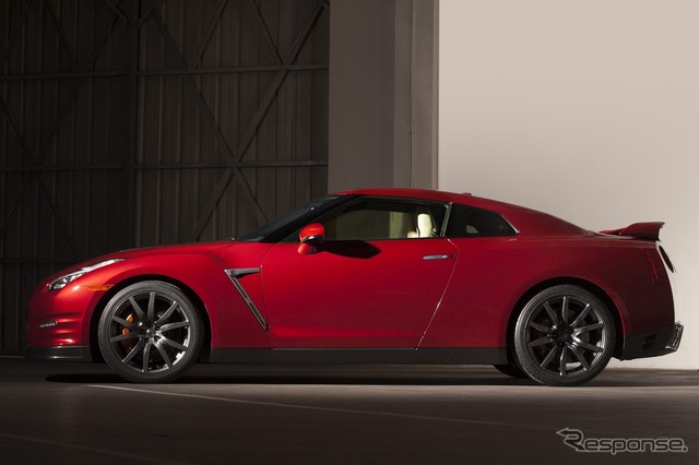 日産 GT-R の2015年モデル