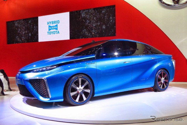 トヨタ FCV コンセプト(福岡モーターショー14)