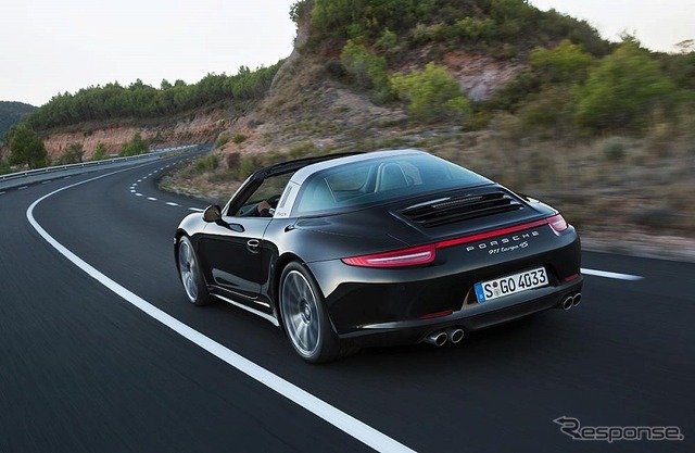 ポルシェ・新型911タルガ4
