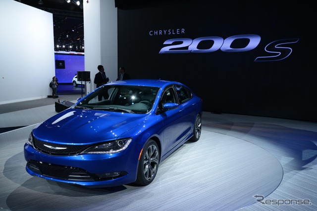 新型 クライスラー 200 の 200S(デトロイトモーターショー14)