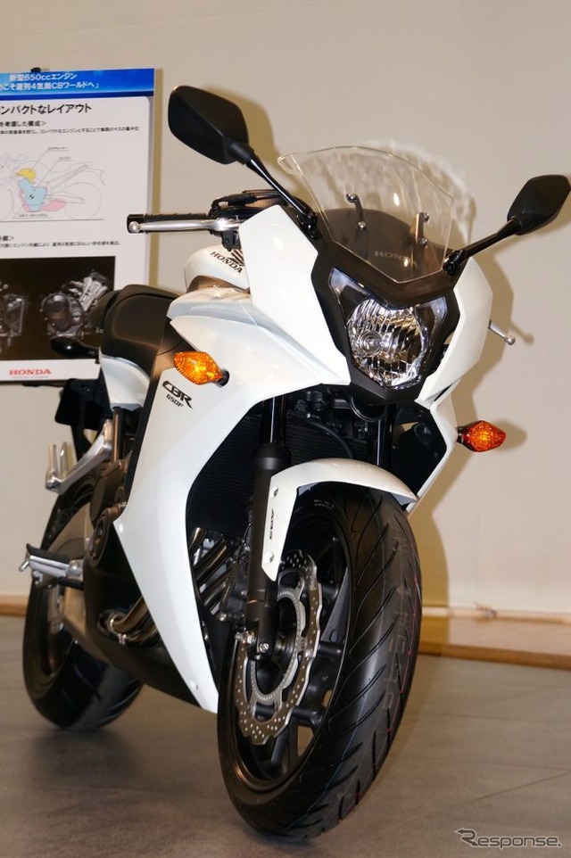 ホンダは、CBR650F、CB650Fに搭載予定の新エンジンを発表
