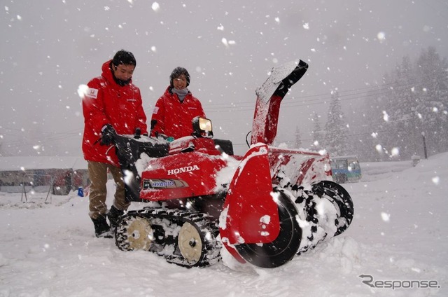 ホンダのハイブリッド除雪機の性能体験［動画］