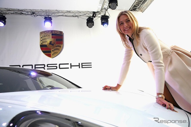 シャラポワ選手と ポルシェ パナメーラ GTS byマリア・シャラポワ