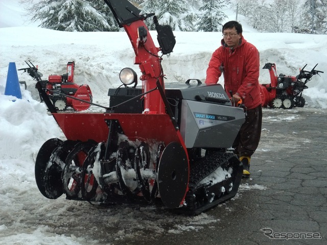 大型除雪機のスケール感
