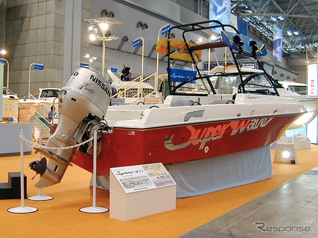 【東京ボートショー2001速報】水陸またにかける自動車メーカー
