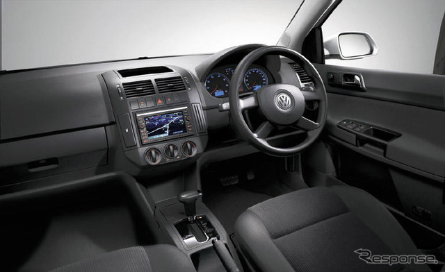 ポロ がVW共通グリルを採用、オプションナビは値下げ