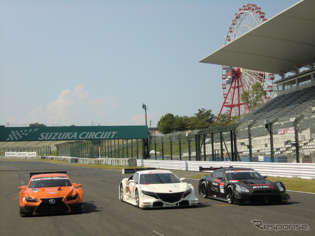 2013年8月、鈴鹿1000kmのレースウイークにおいて、2014年型GT500仕様車が一斉に初公開された(左からレクサス、ホンダ、日産)。