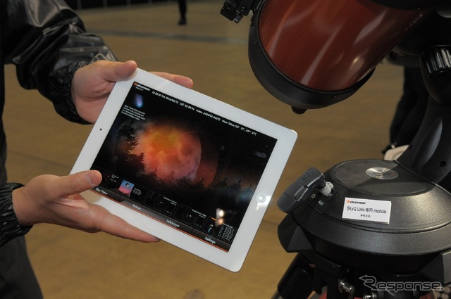 iPadから望遠鏡を操作できる「SkyQ Link-WiFi module」