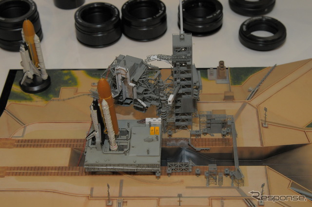 【CP+2014】トミーテック 天体望遠鏡で超望遠撮影「デジボーグ」シリーズ製品を展示