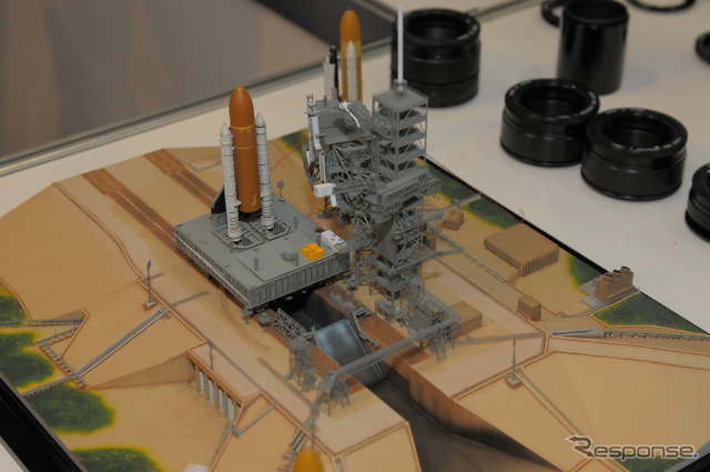 【CP+2014】トミーテック 天体望遠鏡で超望遠撮影「デジボーグ」シリーズ製品を展示