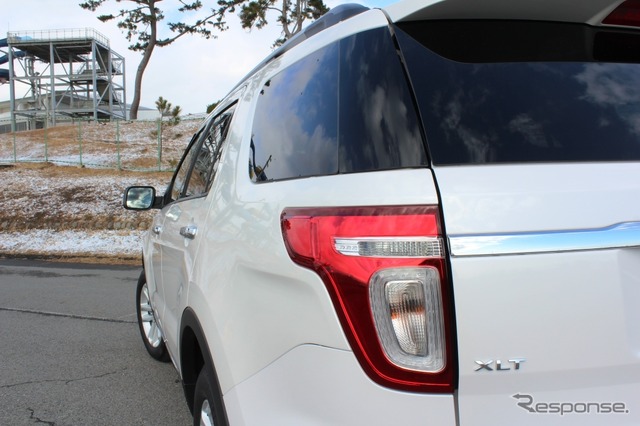 フォード・エクスプローラーXLT EcoBoost