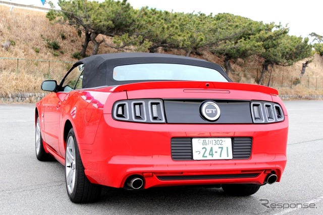 フォード・マスタングV8 GT コンバーチブルプレミアム
