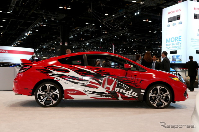 ホンダ シビック クーペ Si のワンオフモデル(シカゴモーターショー14)
