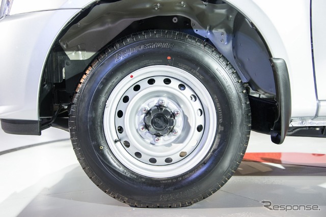 デリーモーターショー14 いすゞ D-MAX
