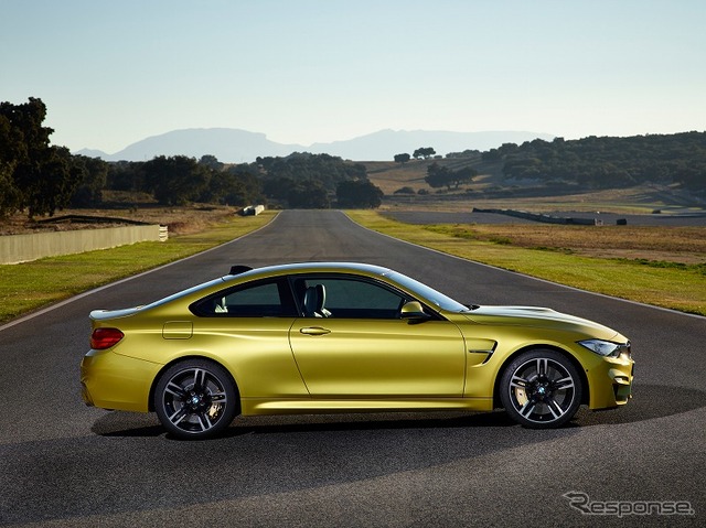 BMW・M4クーペ