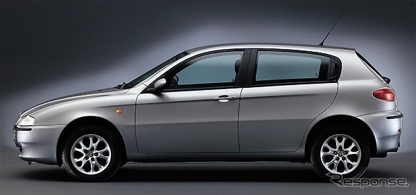 【ジュネーブ・ショー2001出品車】アルファ『147』-ドア、増えてる?