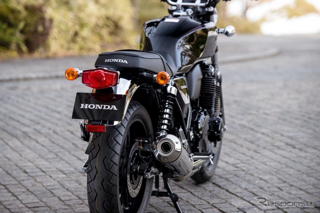 ホンダ CB1100 ブラックスタイル