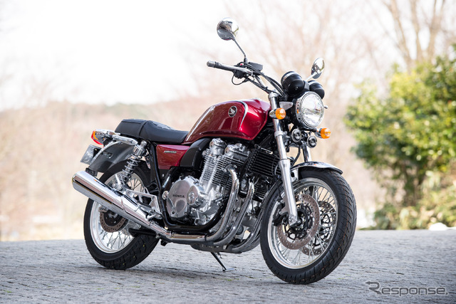 ホンダ・CB1100 EX（E Package付き）