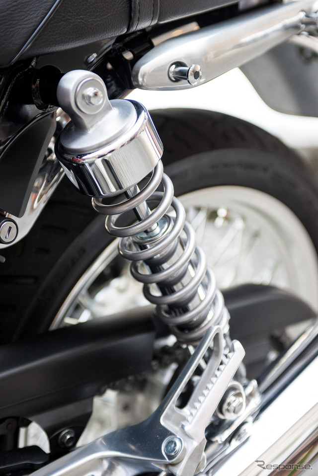ホンダ・CB1100 EX(E Package付き)