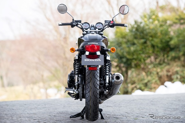 ホンダ CB1100 ブラックスタイル