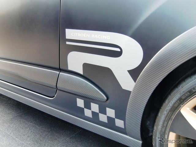 シトロエン・DS3レーシングマットゴールド