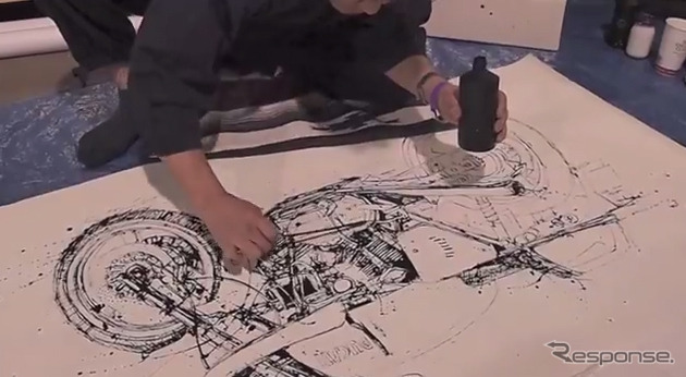 エンドウ氏による箸を使った作業風景
