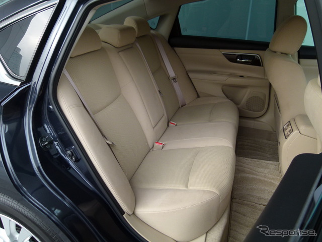 日産ティアナXL