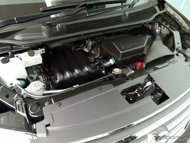 日産セレナ ハイウェイスターGアドバンスドセーフティパッケージ