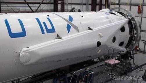 イーロン・マスクCEOが公表した、ファルコン9ロケットに取り付けた着陸脚